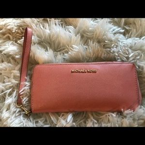 Micheal Kors wallet